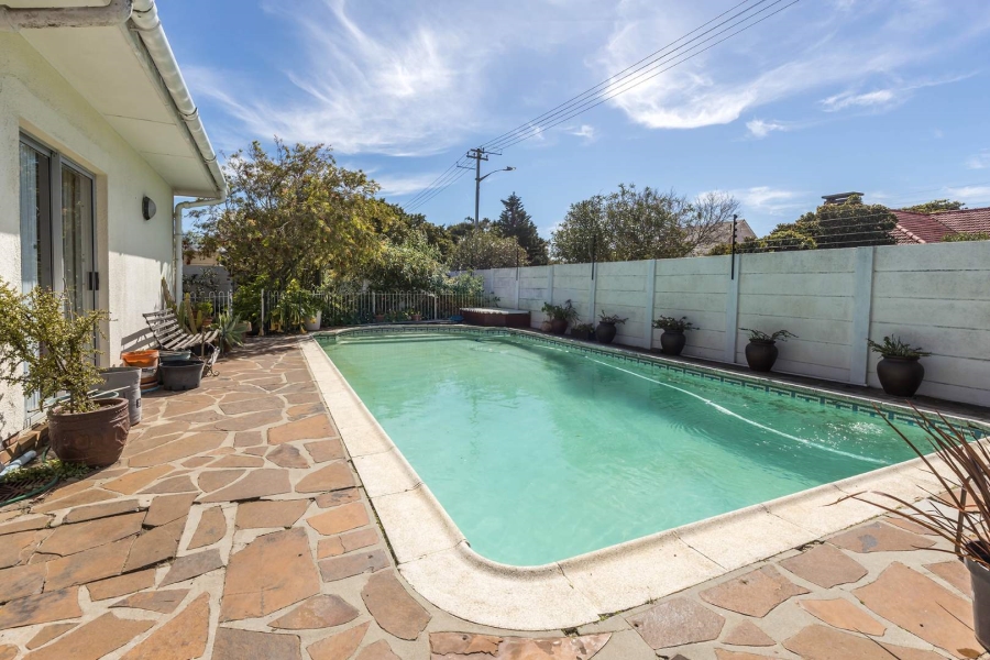 4 Bedroom Property for Sale in Milnerton Western Cape